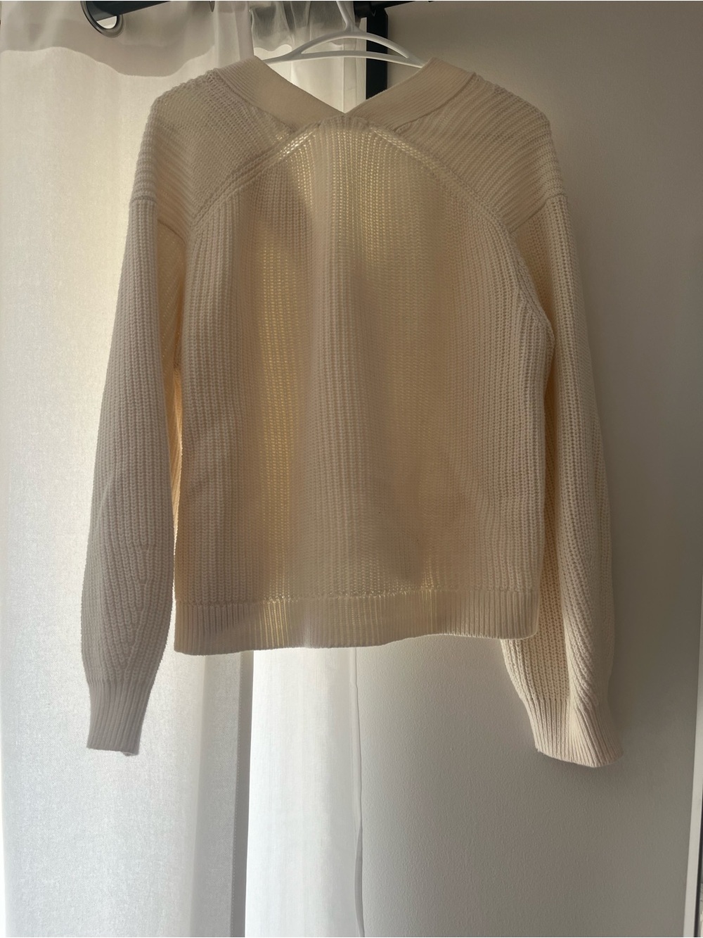H&M Cream Rib-Knit V-Neck Button Cardigan - Picture 2 of 4
